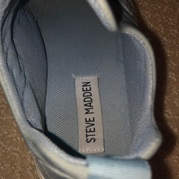Powder Blue Steve Madden sneakers - Picture 3 of 4